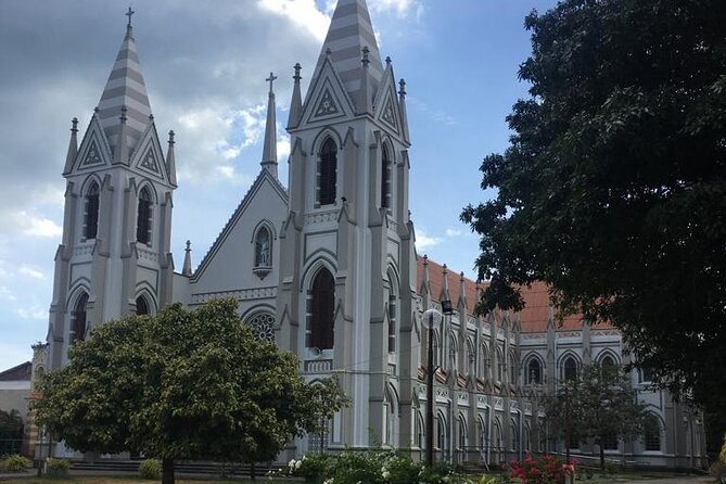 Half-Day Negombo City Tour with Ayurvedic Massage & Local Lunch - The Dutch Canal and Fort connect Negombo to colonial trade