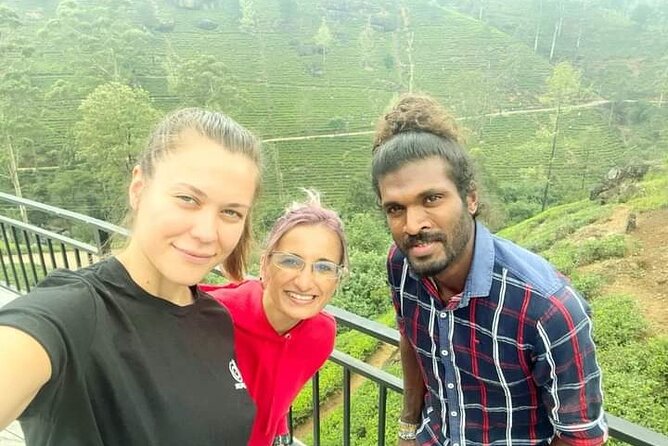 Horton Plains National park in Nuwara eliya - A six-hour Horton Plains outing with several distinct stops