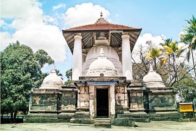 I Day Kandy Heritage Culture Tour - A hands-on look at Sri Lankan spices
