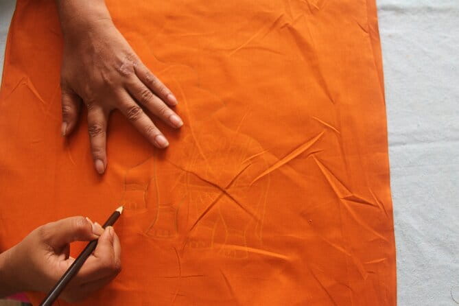 Interactive Batik Workshop and Lessons in Sri Lanka - Applying Wax With Traditional Tools