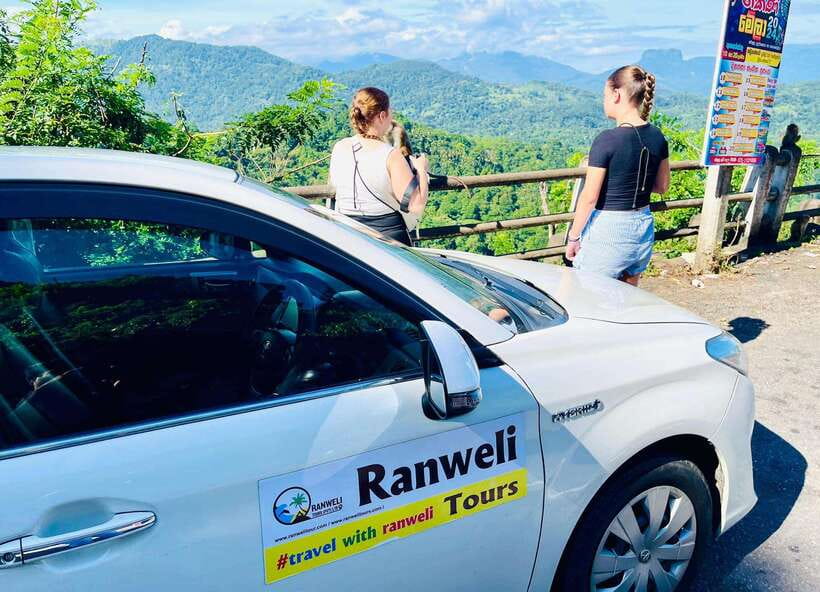 Kandy City Day Tour from Colombo, Negombo or Katunayake - From Colombo to Kandy in a private car