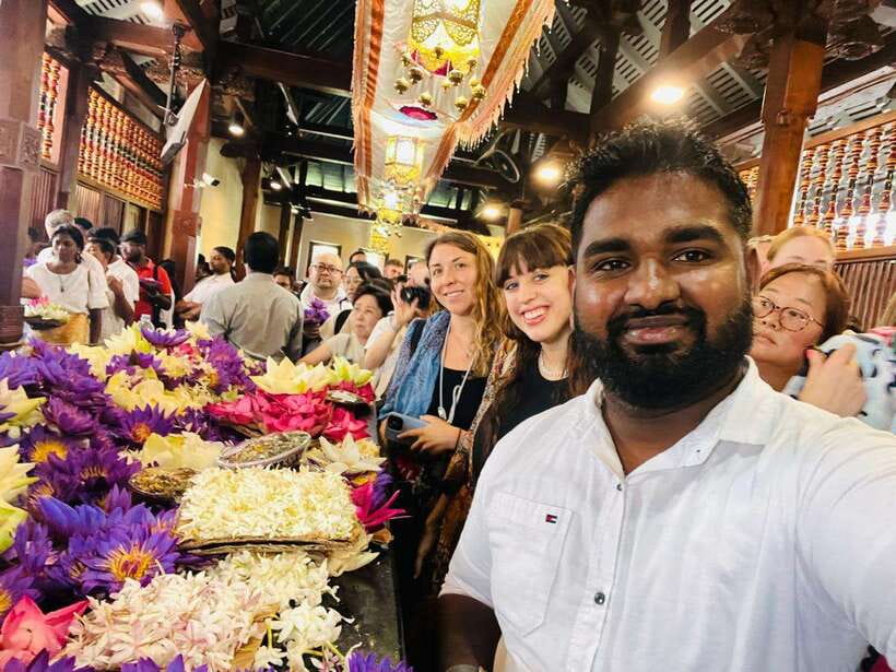 Kandy City Day Tour from Colombo, Negombo or Katunayake - Gem Museum and Sri Lanka’s stone trade