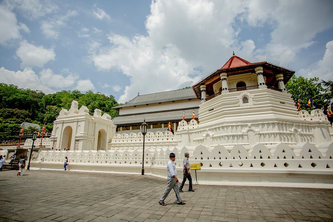 Kandy City Day Tour with a verified tour guide - Kandy View Point: a fast look across the hill city