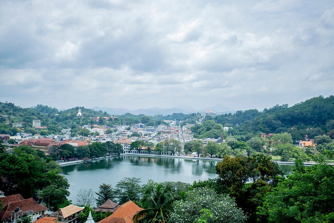 Kandy City Day Tour with a verified tour guide - Bahiravokanda Vihara Buddha Statue at sunset