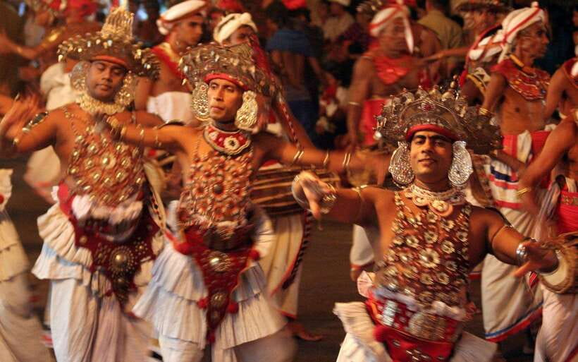 Kandy City Explore Tour Morning/Evenening Private Tour - Tea, spices, gems, and traditional crafts