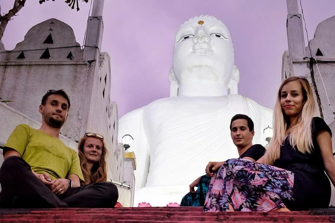Kandy City guide Tour and day trip private luxury car and van - Key points to know before booking