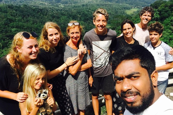 Kandy City guide Tour and day trip private luxury car and van - Kadugannawa and the Ceylon tea process