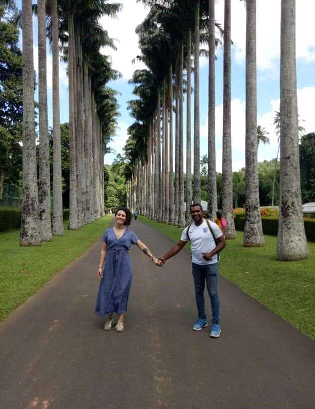 Kandy City Tour & Ambuluwawa Tuk Tuk Adventure - Tea, spices, batik, and wood carving