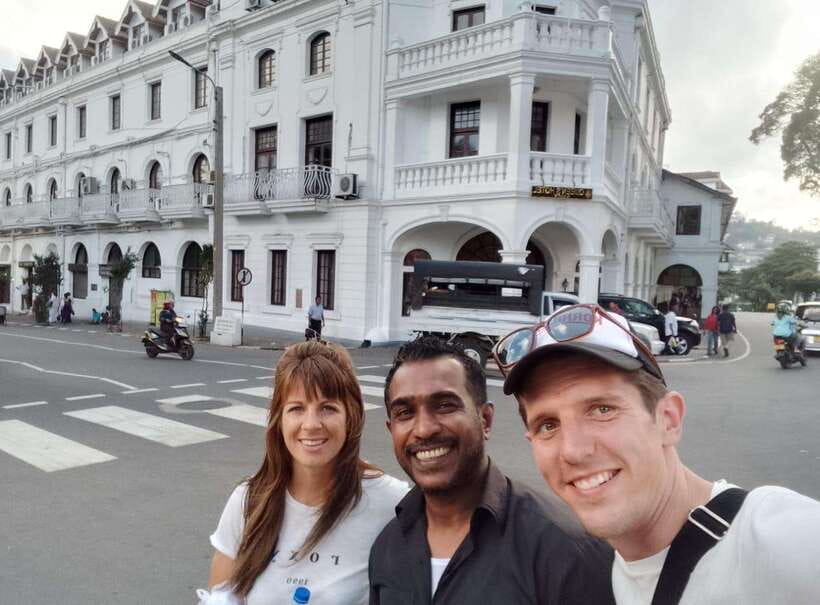 Kandy City Tour & Ambuluwawa Tuk Tuk Adventure - Temples, customs, and the Kandy viewpoint