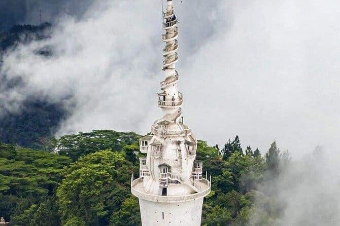 Kandy City Tour & Famous Ambuluwawa Tower with Friendly Chauffeur - Tea, gems, and the commercial side of Kandy