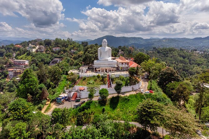 Kandy City Tour from Colombo - Leaving Colombo at 6:30 am