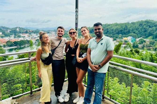 Kandy City Tour with Ambuluwawa by Tuk Tuk - Starting above Kandy at Bahirawakanda