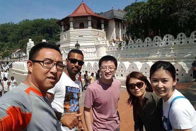 Kandy City Tour with Mahaweli - Kandyan dancing and the Temple of the Sacred Tooth Relic