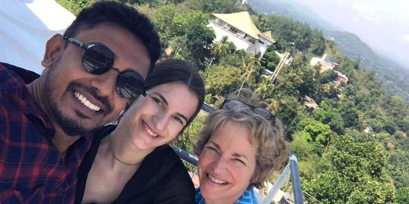 Kandy City Tours by Tuk Tuk - Starting at the Temple of the Tooth