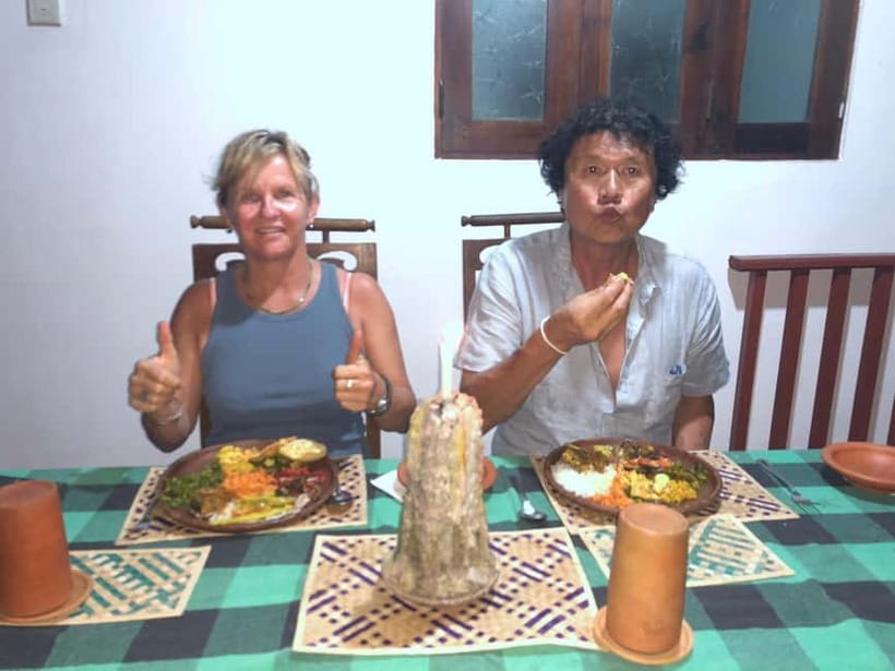 Kandy Cooking Class with Granny - The market stop and choosing your ingredients