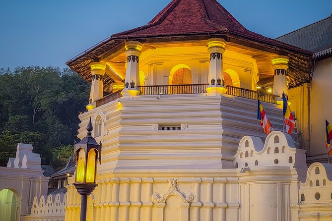 Kandy Full Day Tour Private All Inclusive - Learning about Ayurveda in Mawanella