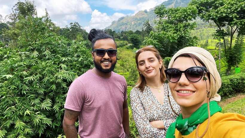 Kandy: Guided City Tour by Tuk-Tuk - Food, shopping, and help beyond the route