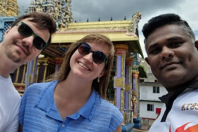 Kandy Heritage City Tour by tuktuk - A one-hour walk through Sri Lankan spices