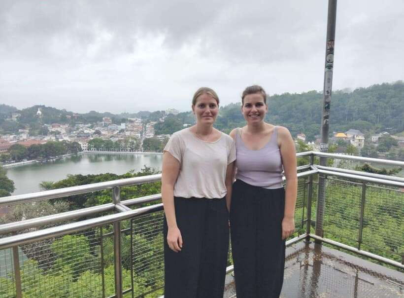 Kandy: Private Tuk Tuk Tour with Temple of the Tooth - Timing, comfort, and who should book