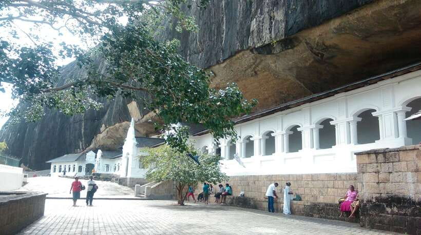 Kandy: Sigiriya Fortress & Cave Temple Full Day Private Tour - Who will get the most from this tour