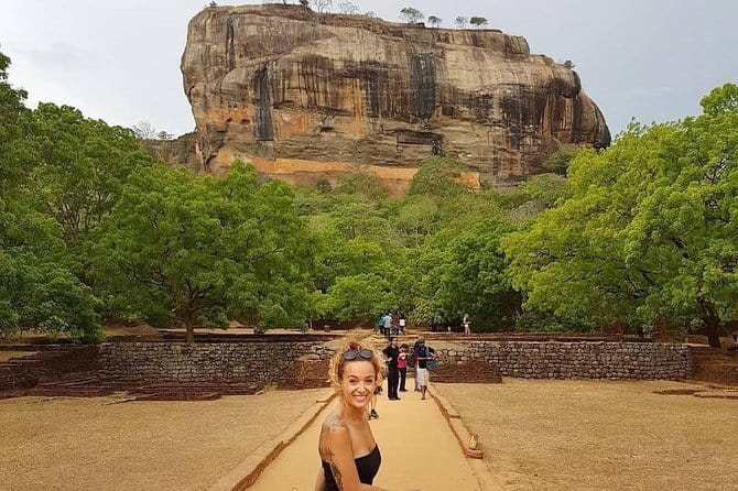 Kandy Sigiriya Rock and Village Safari Day Trip - What the guide and vehicle add
