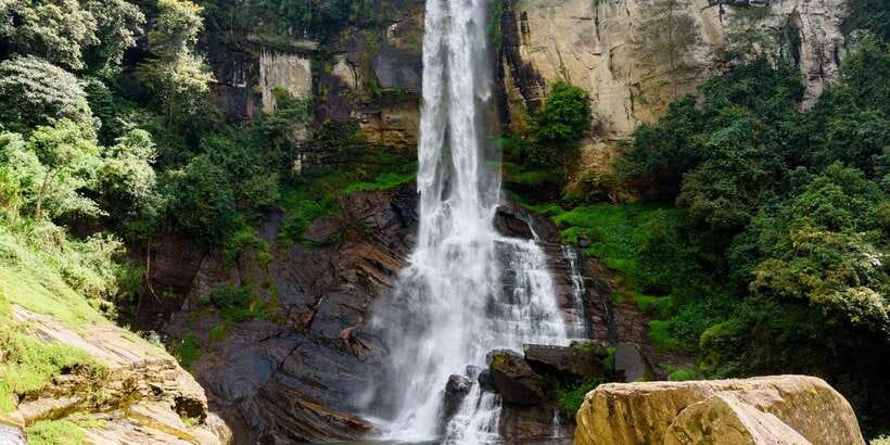 Kandy To Nuwara Eliya Drop Tour - Sri Lanka - Nuwara Eliya Post Office and arrival in Little England