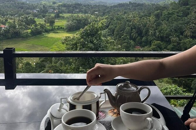 Kandy to Nuwara Eliya Private Day Tour: Tea Factory& Gregory Lake - Ramboda Waterfall brings the first big view