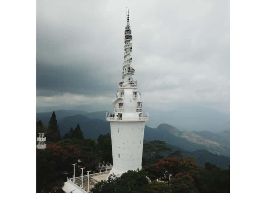 Kandy to Pinnawala Orphanage and Ambuluwawa Guided Day Tours - Pinnawala: elephants, timing, and an important choice
