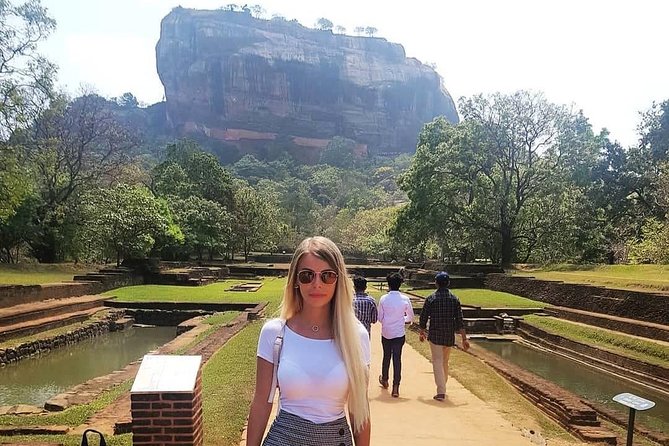 Kandy to Sigiriya Day Tour and Dambulla cave temple with private vehicle - Driver quality matters more than the label