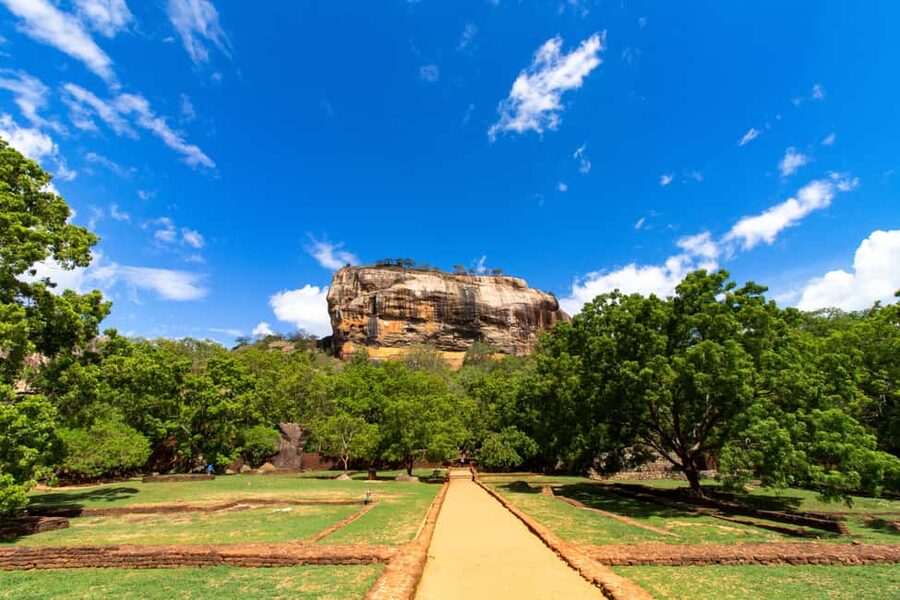 Kandy To Sigiriya Day Tour With Minneriya Safari - Matale Hindu Temple and the first cultural stop