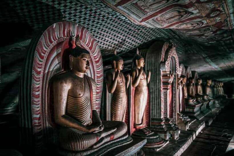 Kandy to Sigiriya Private Tour by Tuk Tuk with All Fees - Choosing between elephants and village life