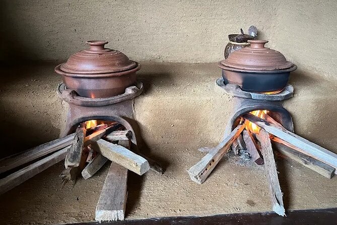 Kandyan Hut Cooking Class - Stories, spices, and the pace of the lesson