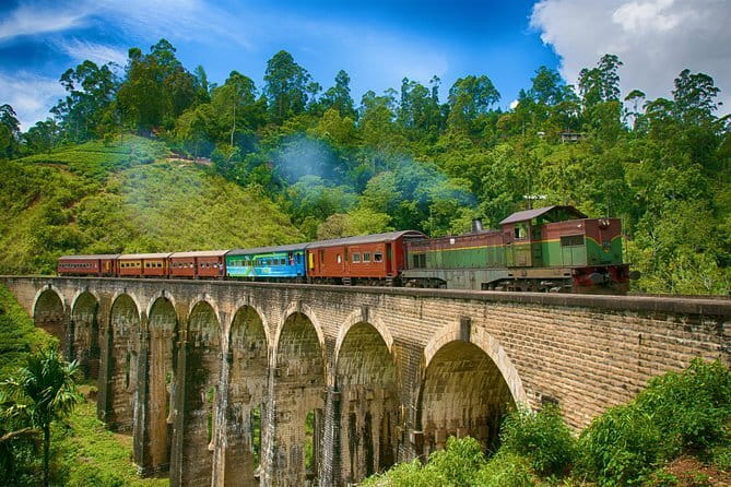 Knuckles Mountain Range Hiking and Trekking Day Tour From Kandy Hotels - What the 22-kilometer hike means for you