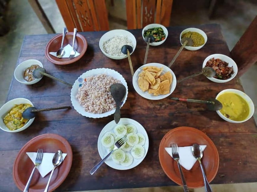 Mirissa: Cooking Class with Beer and Meal - Eating the meal you prepared