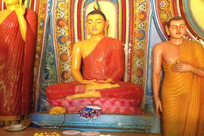 Negombo Day Tour - Visiting Angurukaramulla Temple