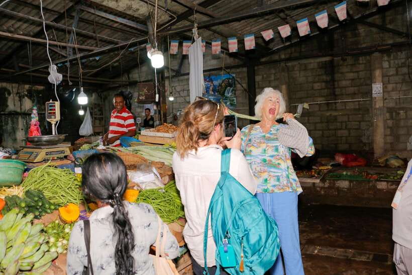Negombo: private half day city tour with hotel transfers - What the three-hour format does well
