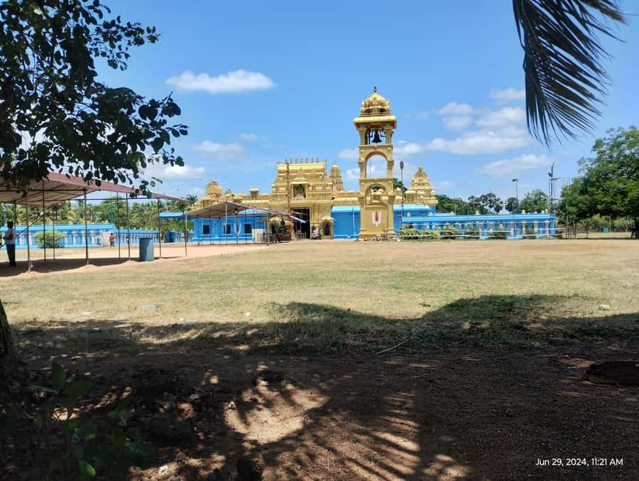 Nilaveli: Trinco City tour by Tuk Tuk - What the tuk-tuk setup is really like