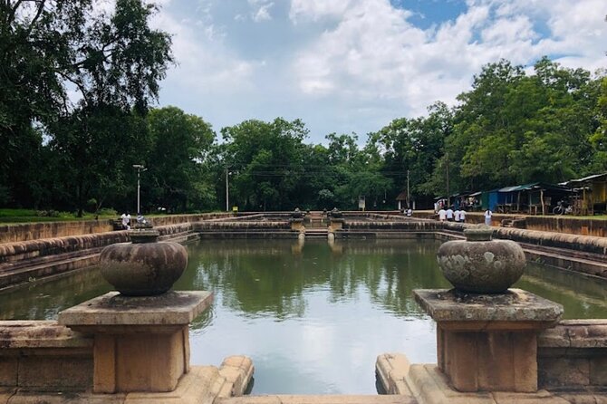 One Day Tour - Sacred city of Anuradhapura & Sacred city of Mihintale. (Sunset) - How to prepare for a respectful temple day