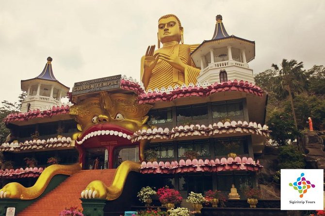 Personal Driver For Your Two Weeks Round Tour In Sri Lanka - Kandy and the Temple of the Sacred Tooth Relic
