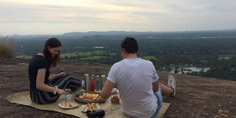 Pidurangala Rock: Sunrise/Sunset Picnic Hike - What the picnic really includes
