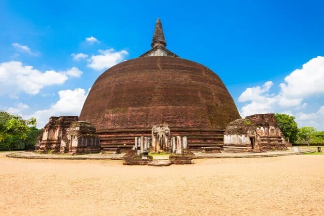 Polonnaruwa Ancient City Private Day Tour (Hidden Gems) - Alahana Pirivena and Gal Vihara