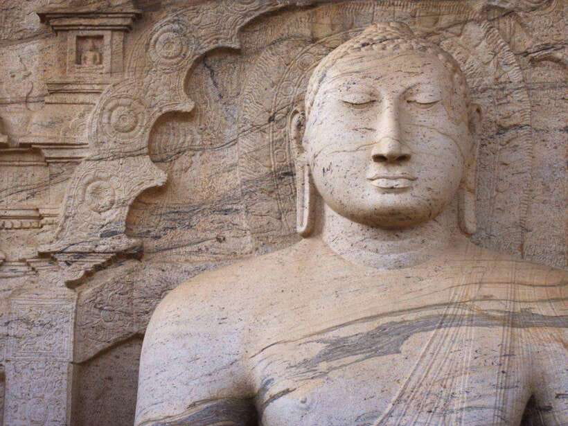 Polonnaruwa: Private Guided Cycling Tour with Hotel Pickup - Why cycling suits Polonnaruwa