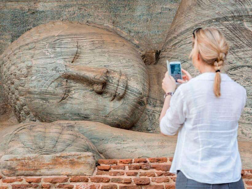 Polonnaruwa: Private Guided Cycling Tour with Hotel Pickup - Entering the ancient city by bicycle