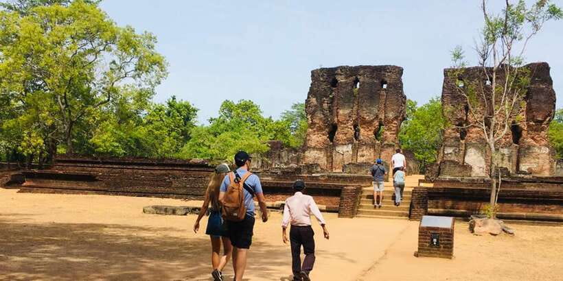 Polonnaruwa Sight Seeing Tour and Minneriya Elephant Safari - Polonnaruwa Ancient City in three hours