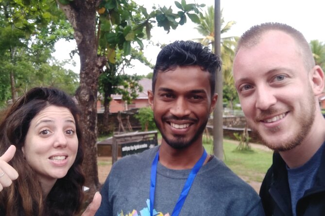 Private City Day Tour in Anuradhapura - Pools, statues, and the daily life of monks