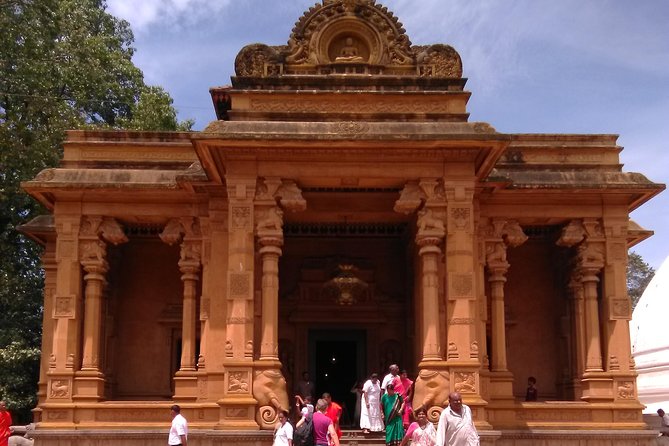Private City tour in Colombo By tuk tuks or Cars - Independence Memorial Hall and Sri Lanka’s independence