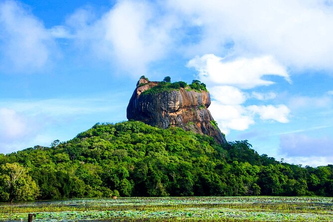 Private Day Trip to Sigiriya , Dambulla and Pidurangala Rock - A practical plan for the 7:30 am departure