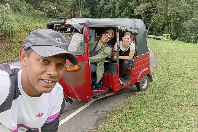 Private Kandy City Tour: Temple of the Tooth & Lake Highlights - Kandy View Point and the final city look