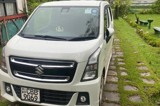 Private Transport Service from Sri Lanka - A private ride through southern Sri Lanka