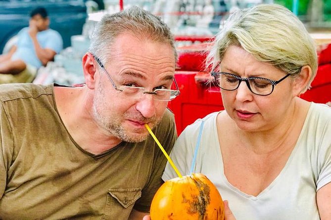 Rustic taste & Cultural tales Food Tour Colombo - Cinnamon Gardens, Colombo’s polished side